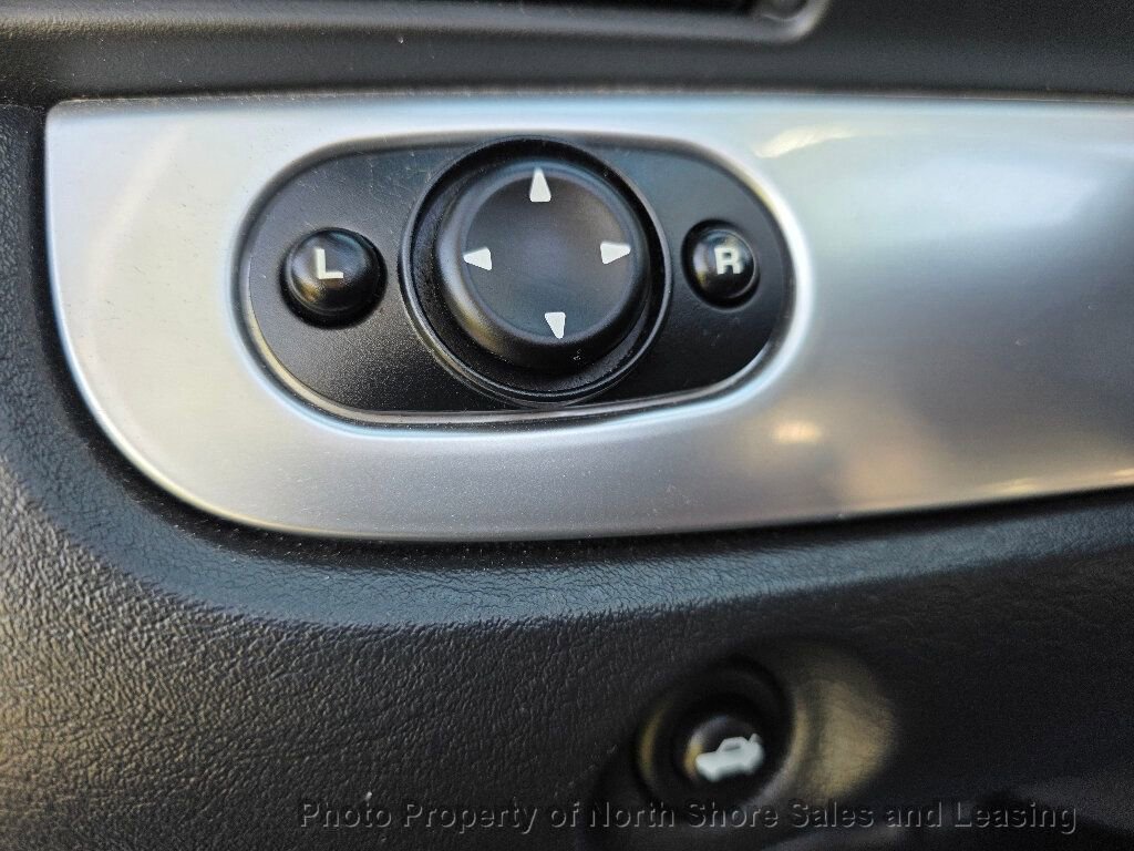 Used 2004 Chrysler Sebring LXi image 40