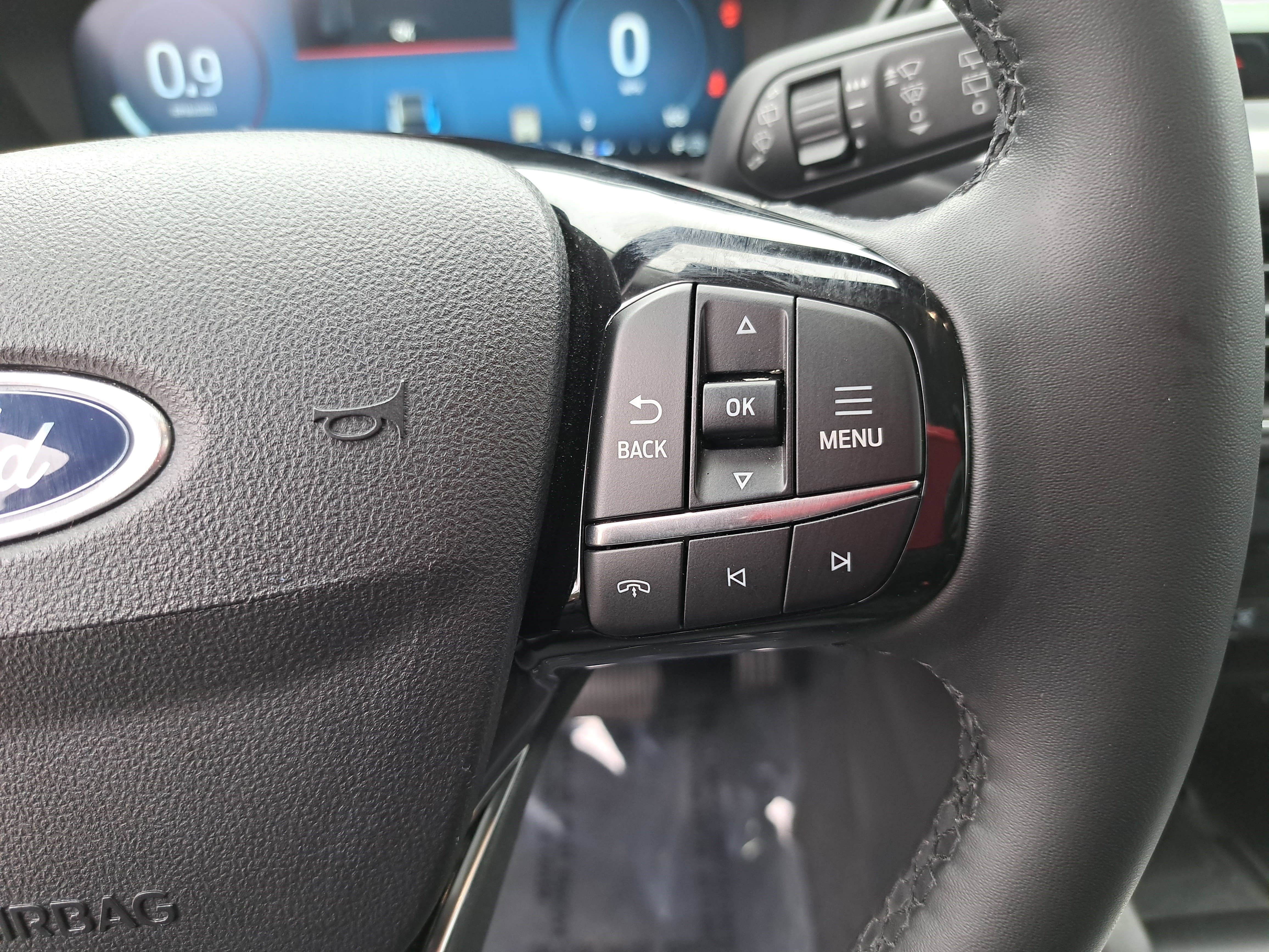 Used 2023 Ford Escape Platinum image 18