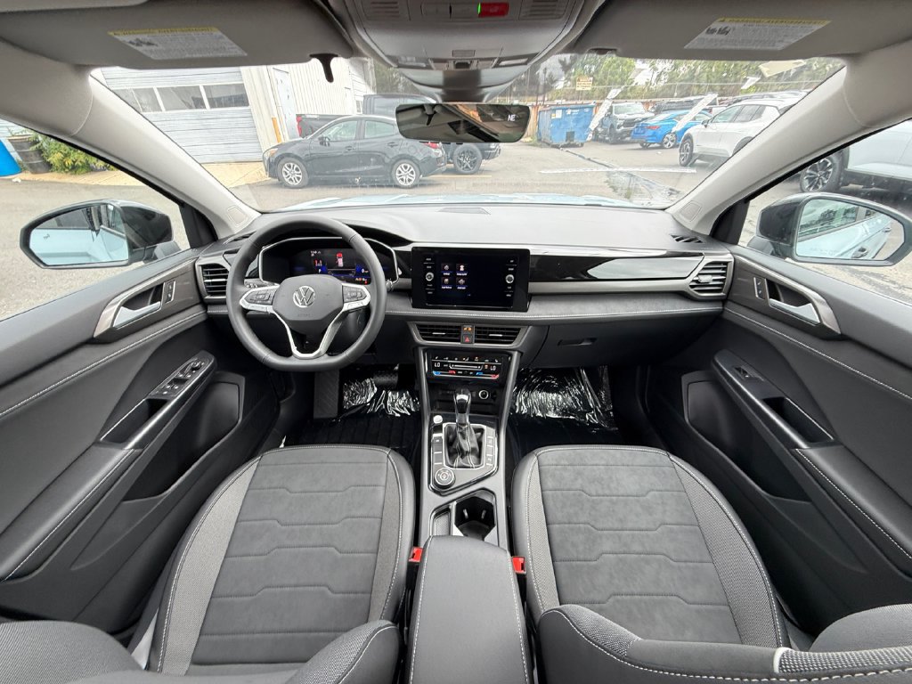 New 2027 Volkswagen Taos SE AWD/4WD image 22