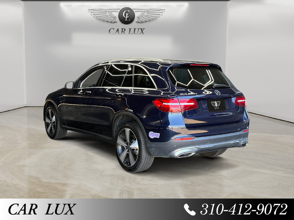 Used 2019 Mercedes-Benz GLC 350e 4MATIC image 3
