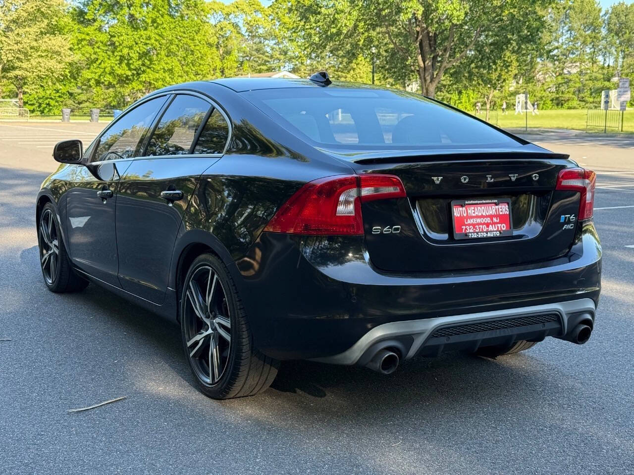Used 2017 Volvo S60 T6 R-Design Platinum AWD/4WD image 9