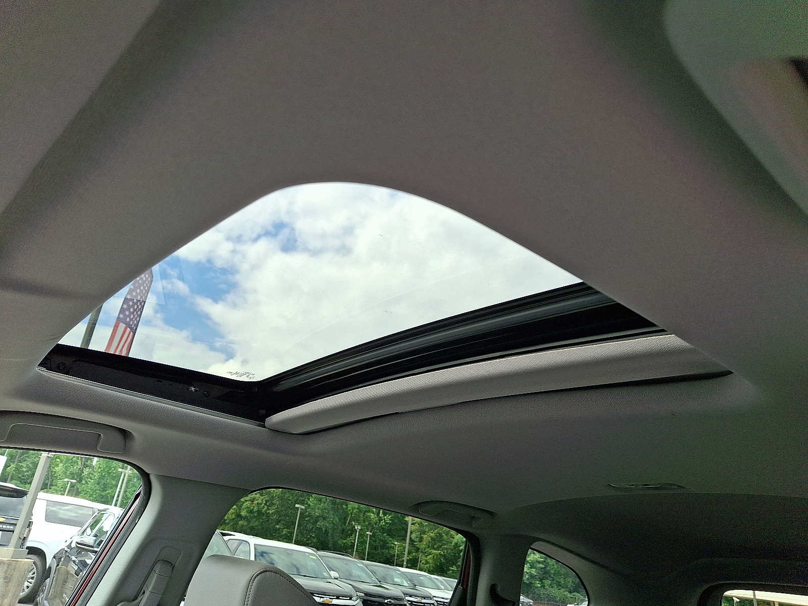Used 2018 Honda CR-V Touring image 14