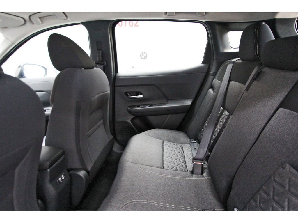 New 2026 Nissan Kicks SV w/ Charging Package image 9