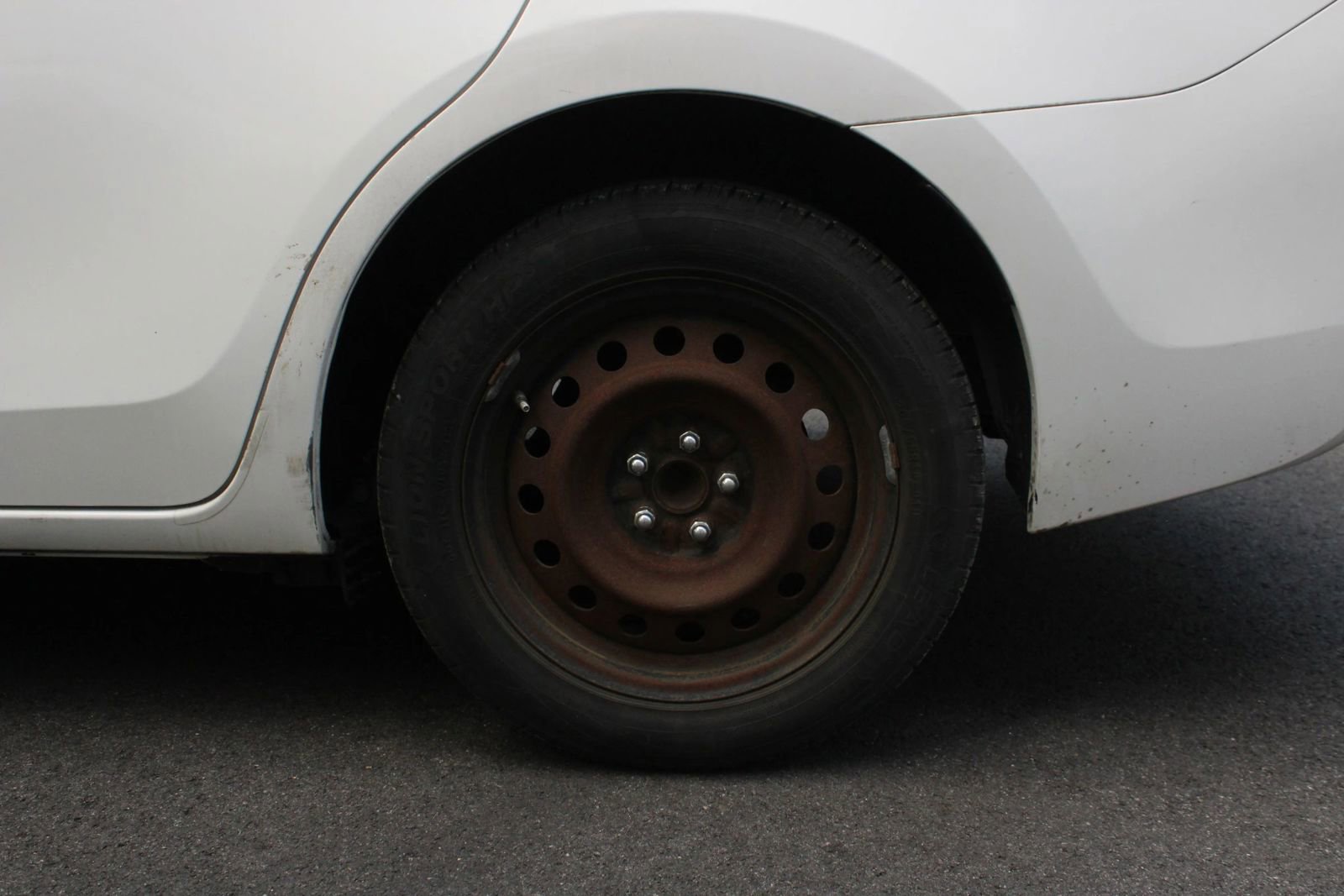 Used 2014 Toyota Corolla LE FWD image 10