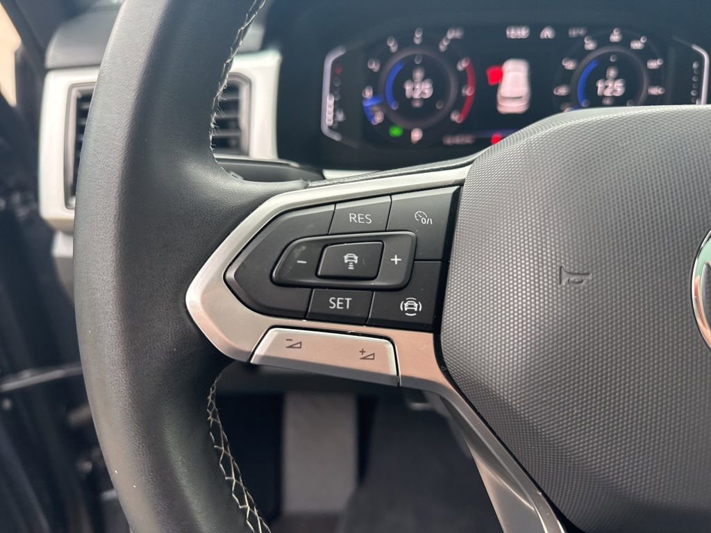 Used 2022 Volkswagen Atlas Cross Sport SE w/ Panoramic Sunroof Package image 13