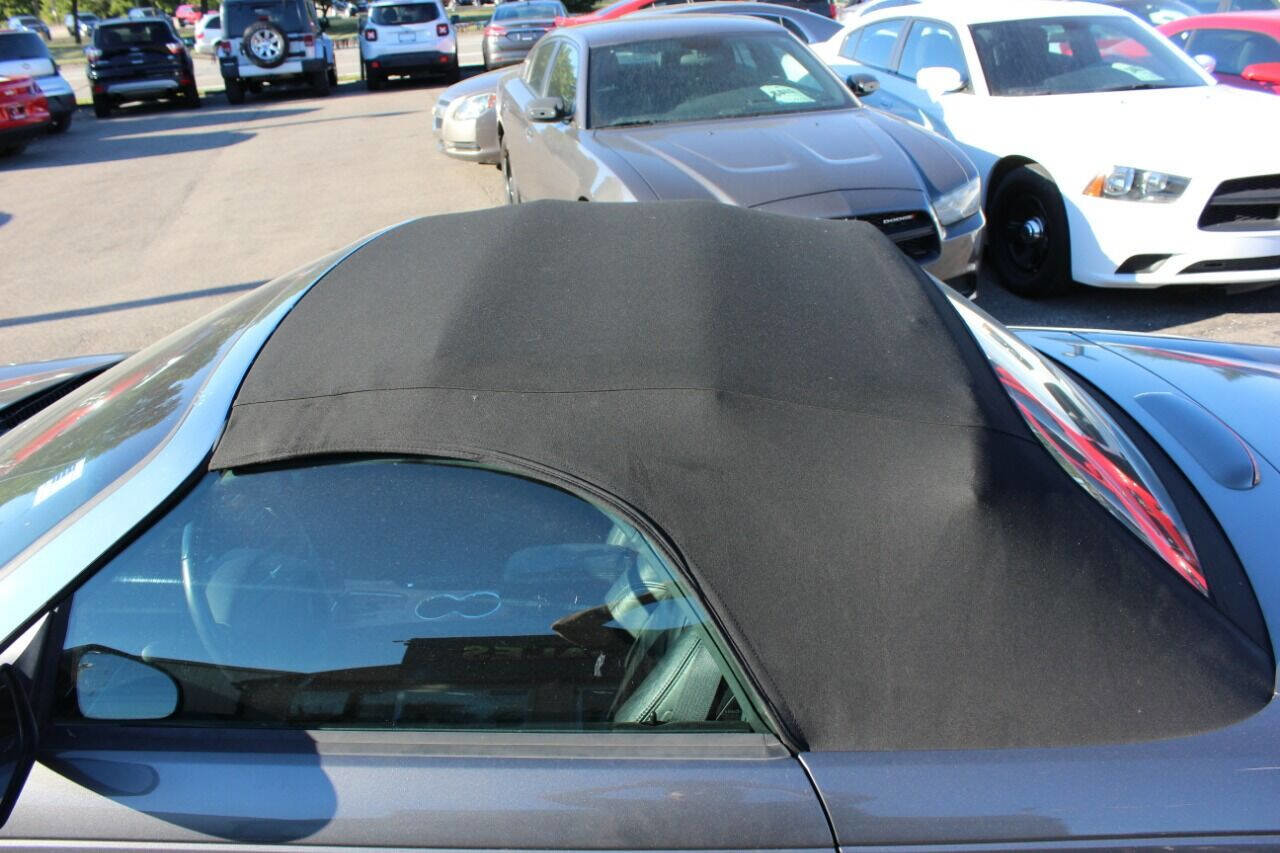 Used 2003 Ford Thunderbird image 7