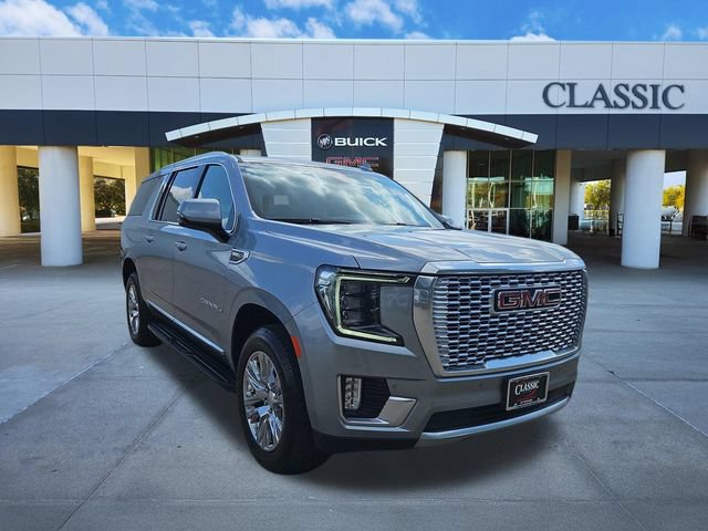 Used 2024 GMC Yukon XL Denali RWD image 1