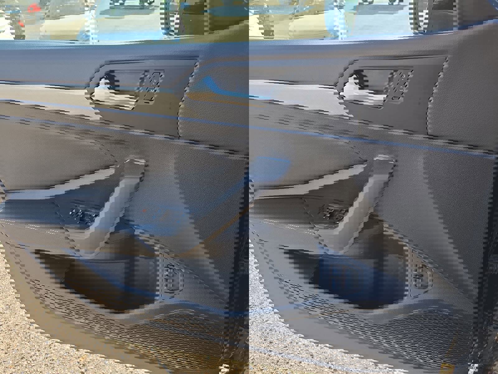 Used 2022 Volkswagen Jetta SE w/ Panoramic Sunroof Package image 29