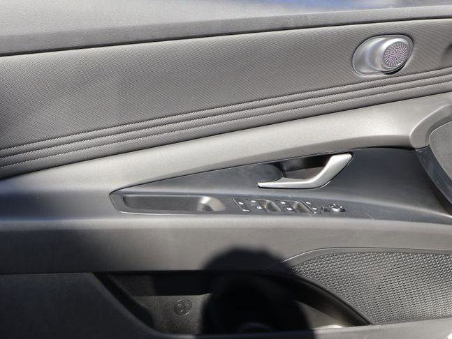 New 2026 Hyundai Elantra Limited image 22