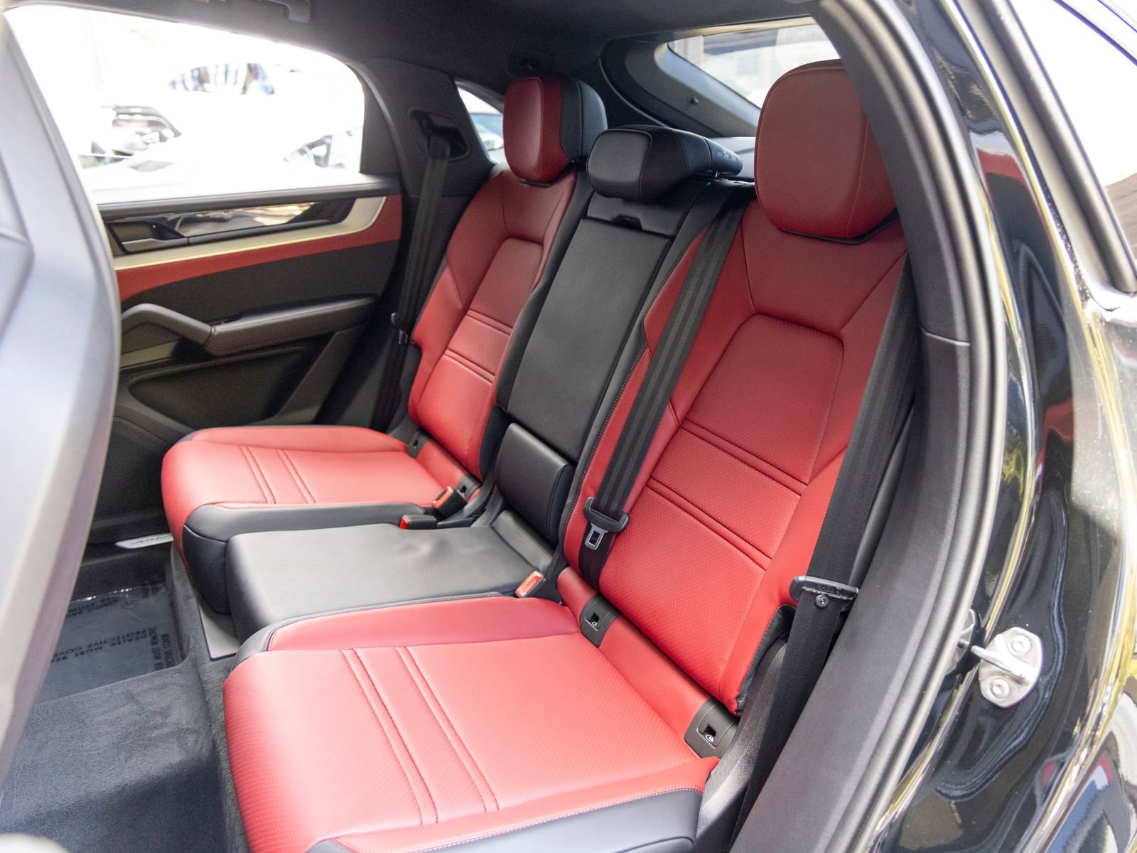 New 2026 Porsche Cayenne Coupe AWD/4WD image 54