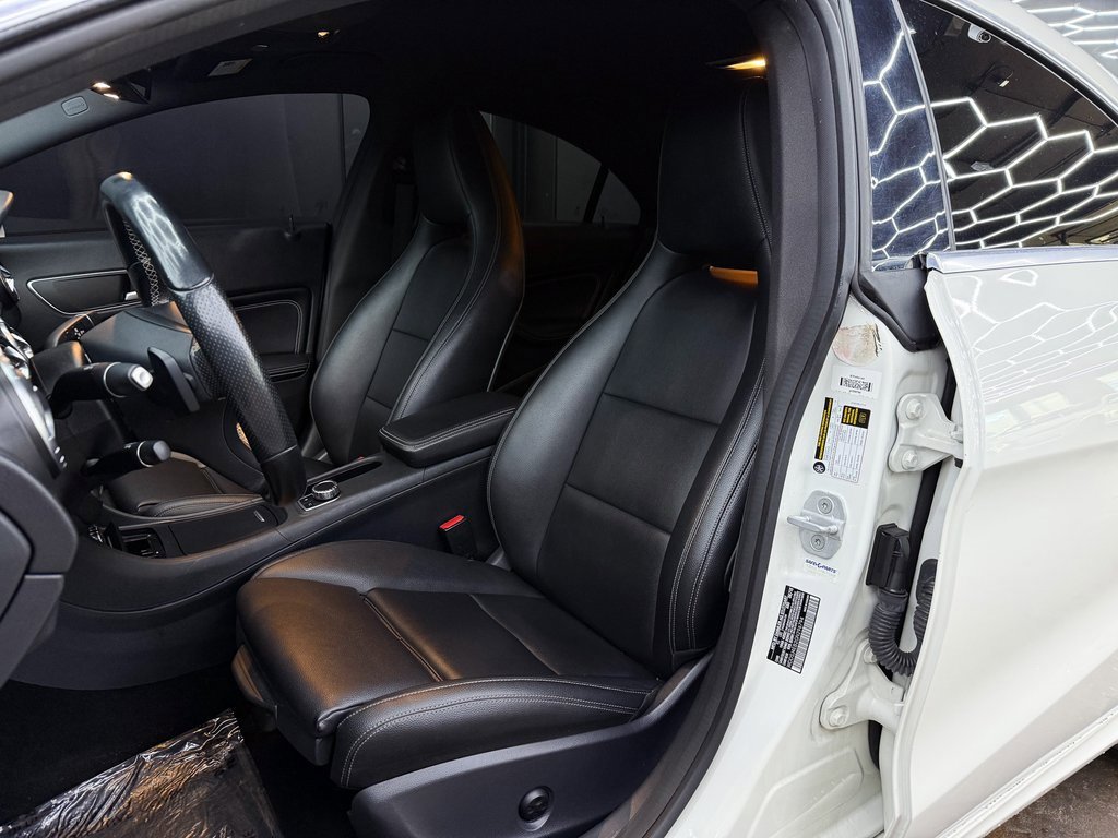 Used 2016 Mercedes-Benz CLA 250 image 17