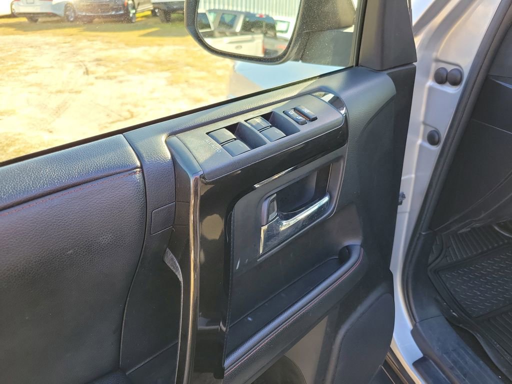 Used 2021 Toyota 4Runner TRD Off-Road image 12