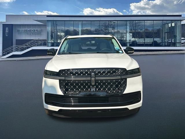 New 2026 Lincoln Navigator Black Label AWD/4WD video 2