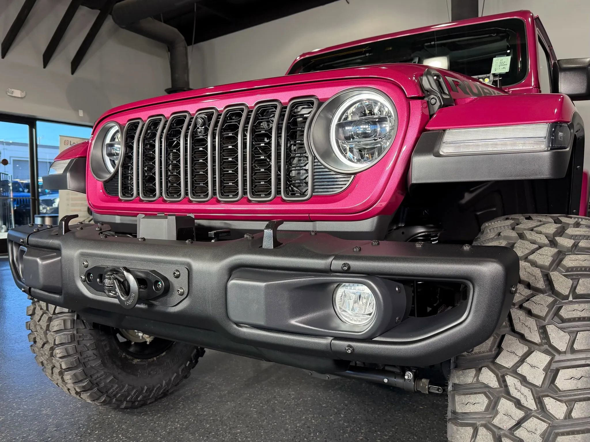 Used 2024 Jeep Gladiator Rubicon AWD/4WD image 5