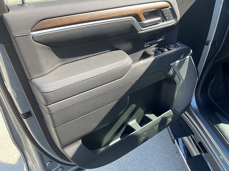 New 2026 Chevrolet Silverado 1500 High Country w/ High Country Premium Package image 16