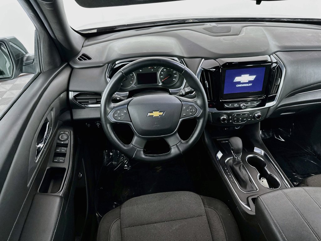 Used 2023 Chevrolet Traverse LT FWD image 30