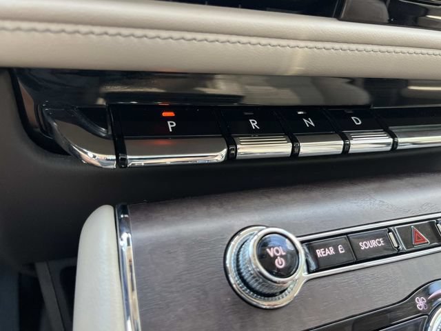 Used 2023 Lincoln Aviator Reserve w/ Equipment Group 201A AWD/4WD image 39