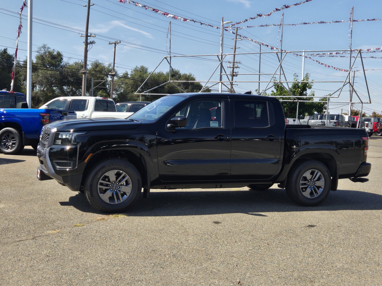 New 2026 Nissan Frontier SV w/ Tow Package RWD image 7
