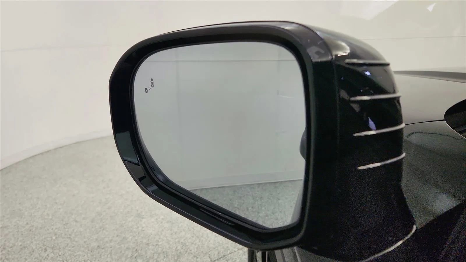 Used 2022 Kia Telluride SX w/ SX Prestige Package image 24