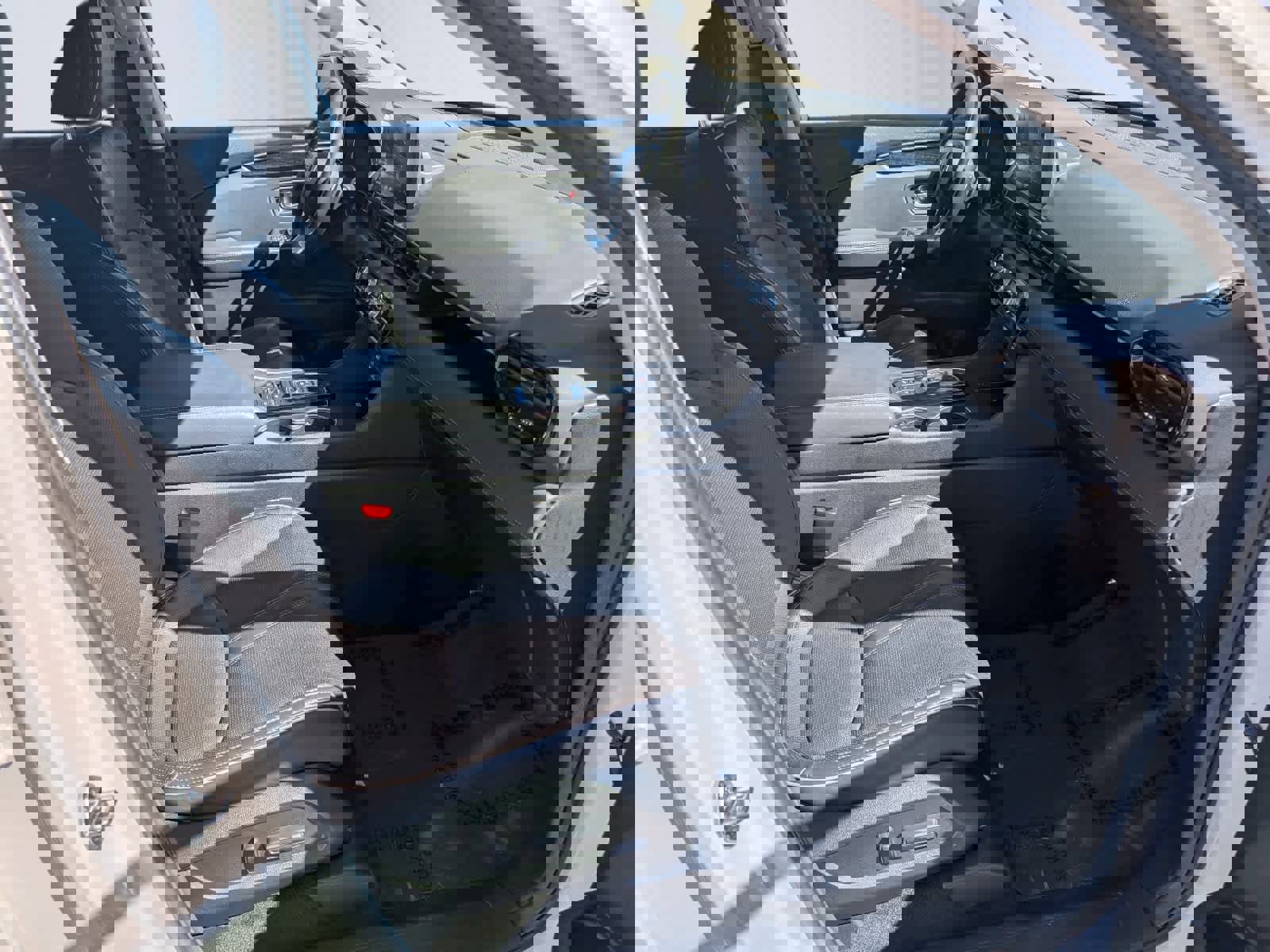 Certified 2025 Honda Pilot Elite image 9