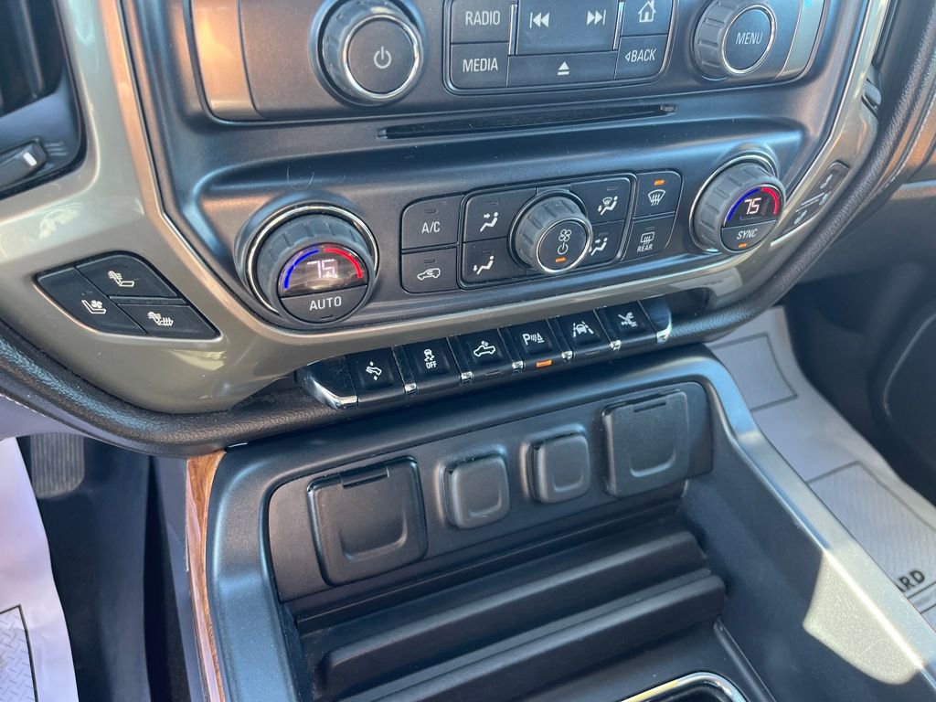 Used 2017 Chevrolet Silverado 1500 High Country image 15