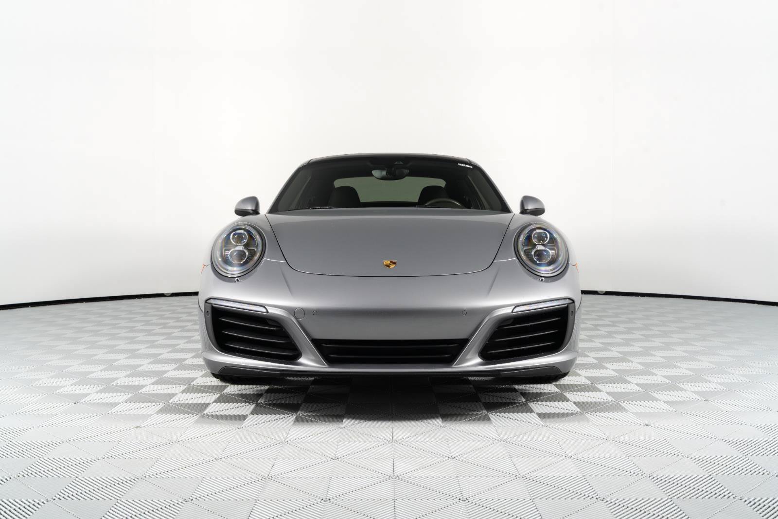 Used 2017 Porsche 911 Carrera RWD image 14