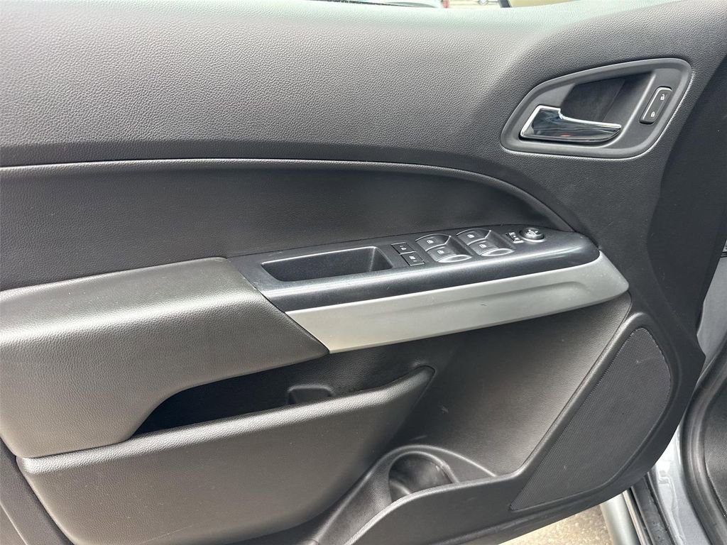 Used 2021 Chevrolet Colorado LT w/ Safety Package image 19