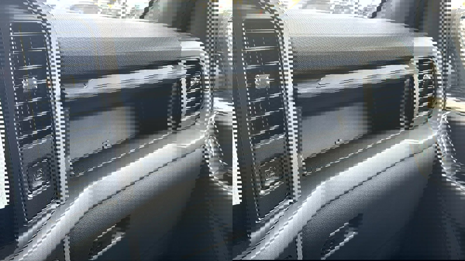 New 2026 Ford F150 XLT w/ Equipment Group 302A MID image 32