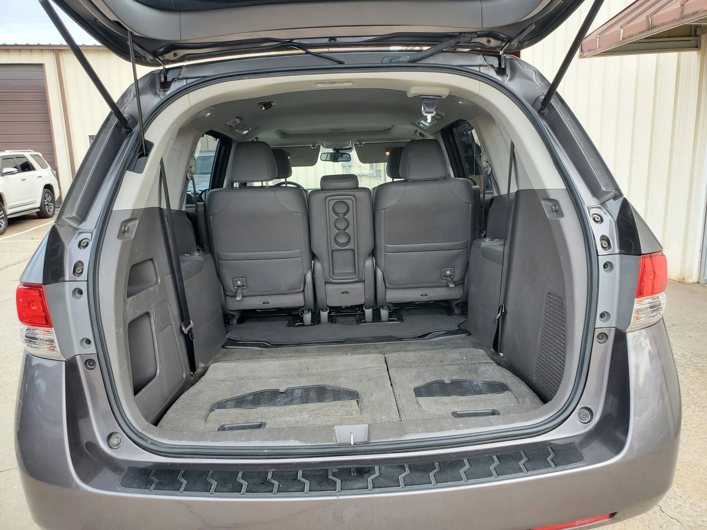 Used 2017 Honda Odyssey EX-L image 42