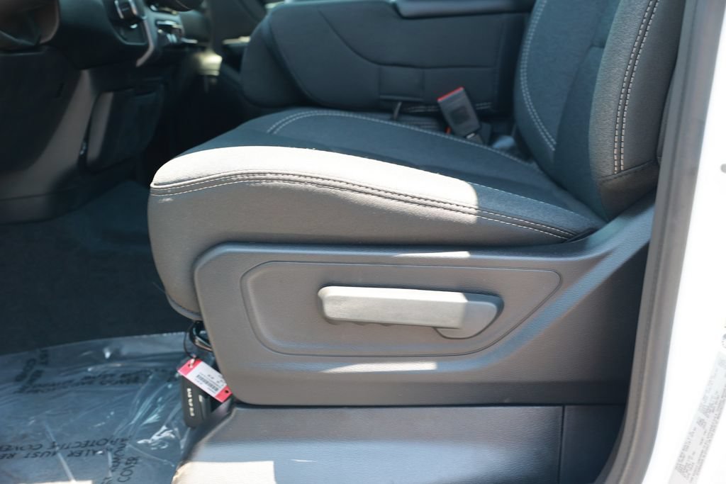 New 2026 RAM 1500 Express RWD image 17