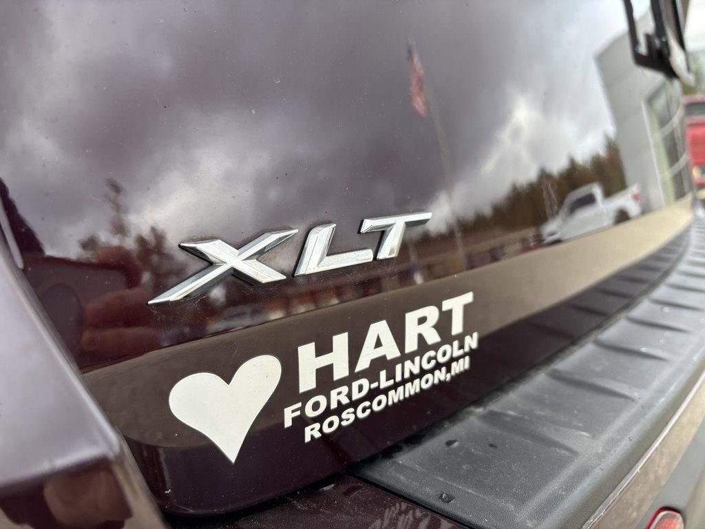 Used 2023 Ford Explorer XLT w/ Equipment Group 202A image 10