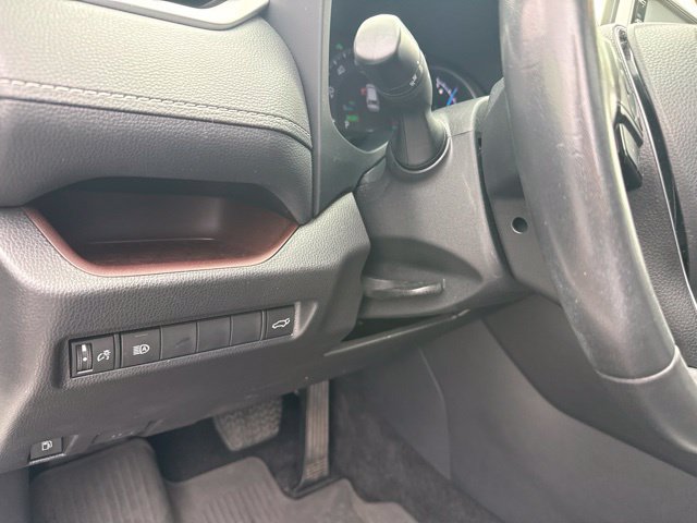 Used 2021 Toyota RAV4 Limited AWD/4WD image 24