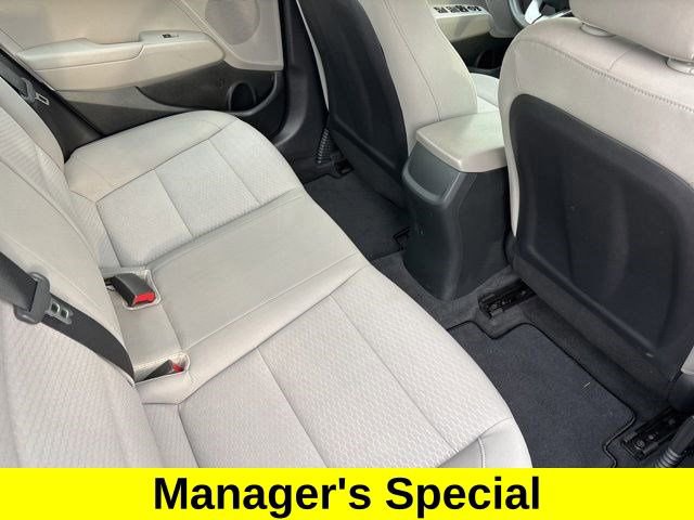 Used 2019 Hyundai Elantra SE image 33