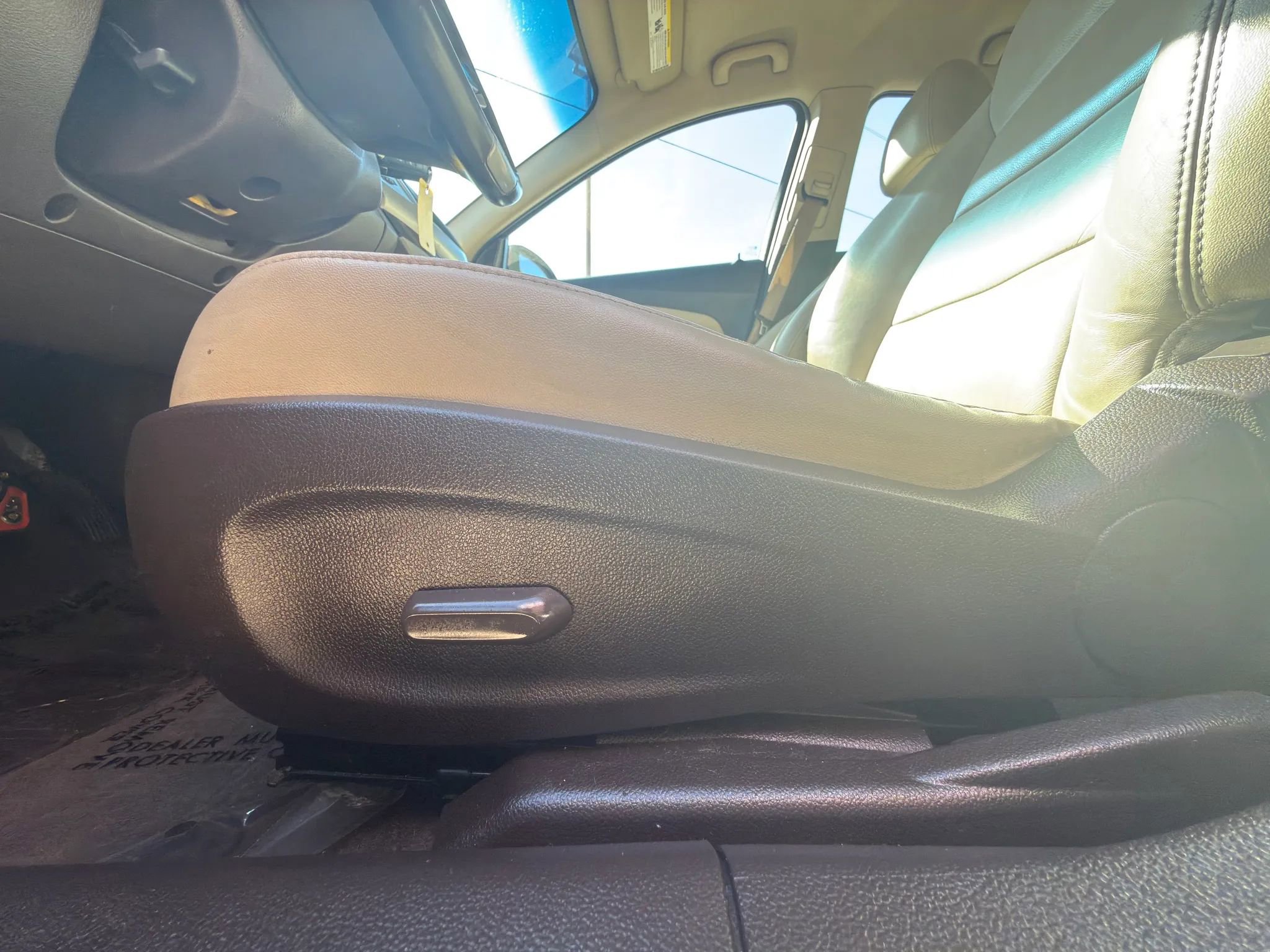 Used 2015 Chevrolet Cruze LT FWD image 12