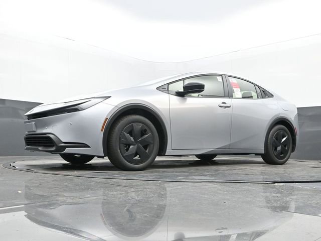 New 2026 Toyota Prius LE image 25