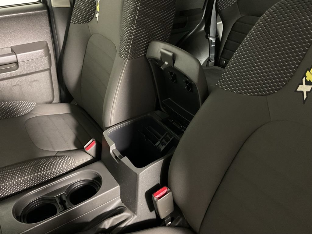 Used 2015 Nissan Xterra PRO-4X AWD/4WD image 31