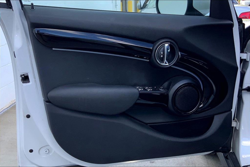 Certified 2023 MINI Cooper S image 23