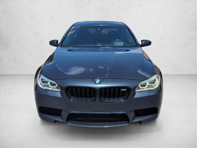 Used 2015 BMW M5 RWD image 2