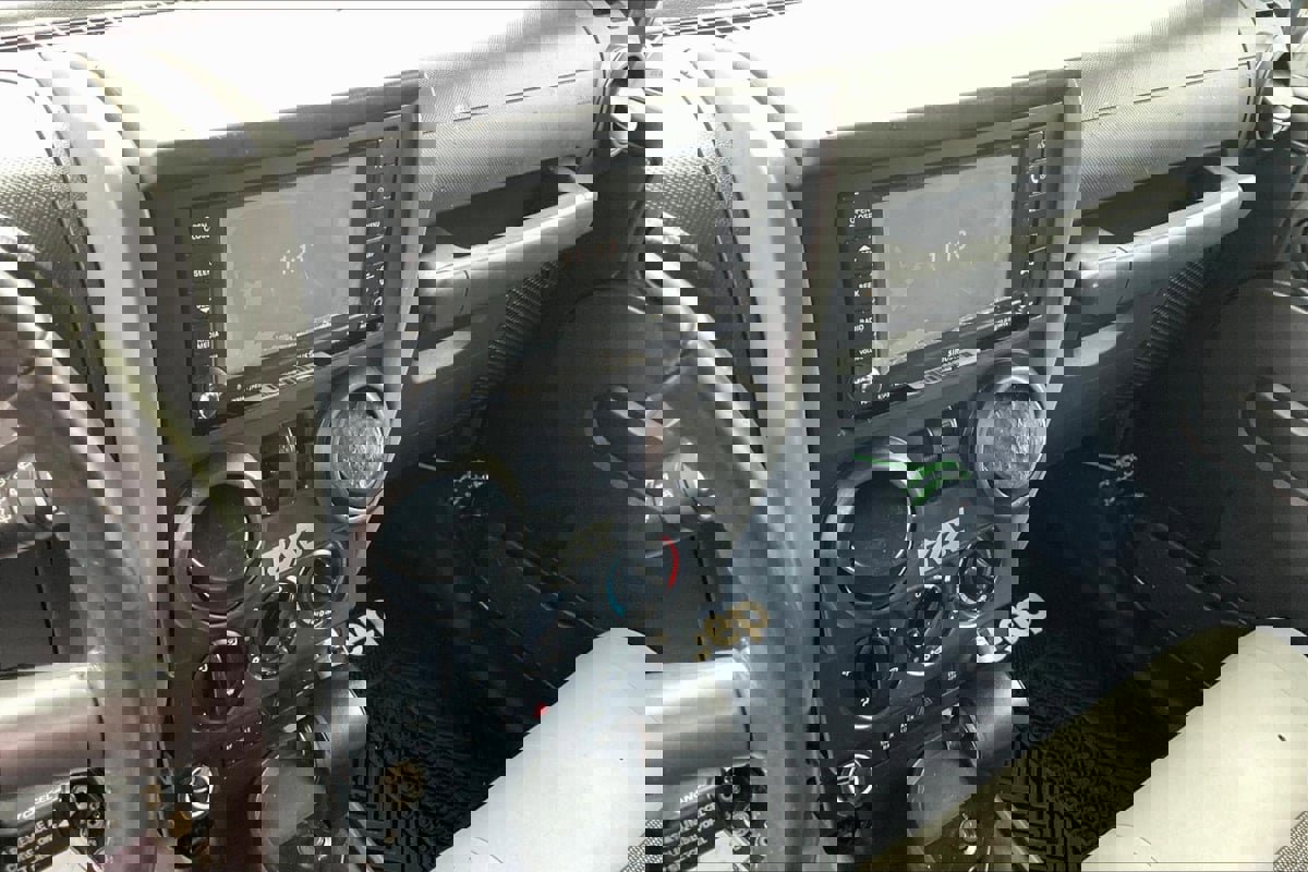 Used 2008 Jeep Wrangler Rubicon w/ PWR Convenience Group image 14