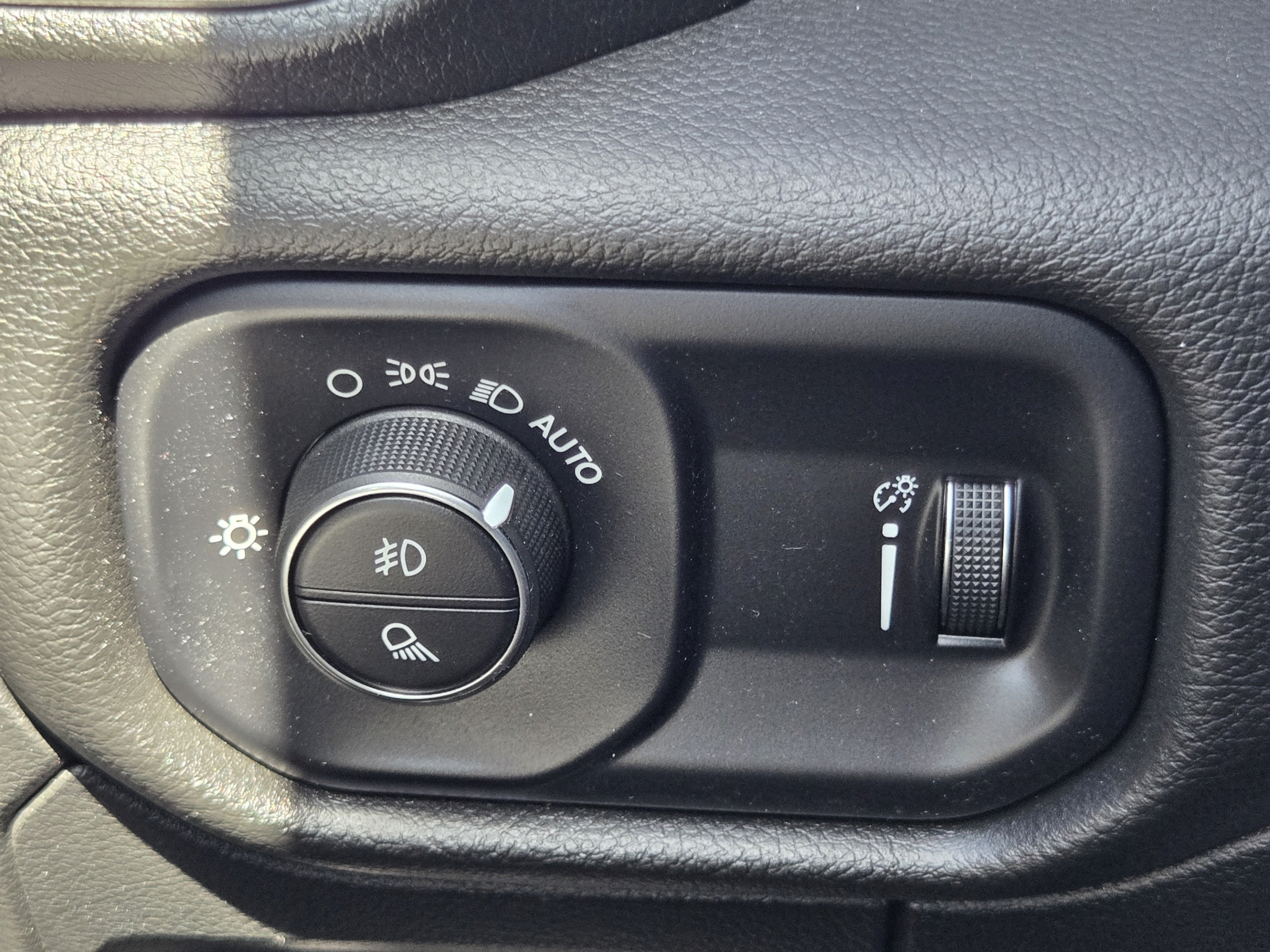 Used 2023 RAM 1500 Big Horn AWD/4WD image 20