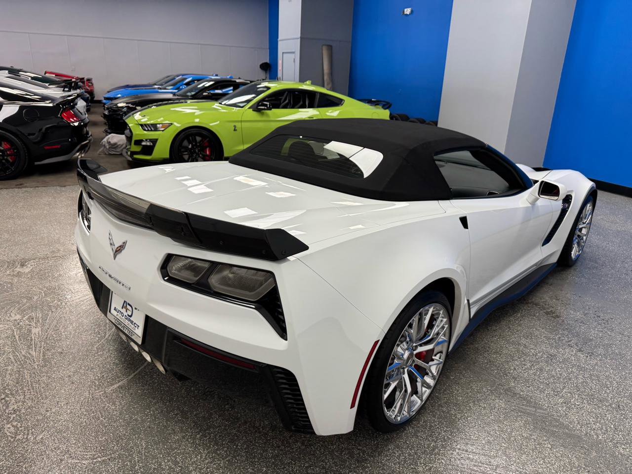 Used 2015 Chevrolet Corvette Z06 w/ 3LZ Preferred Equipment Group image 25