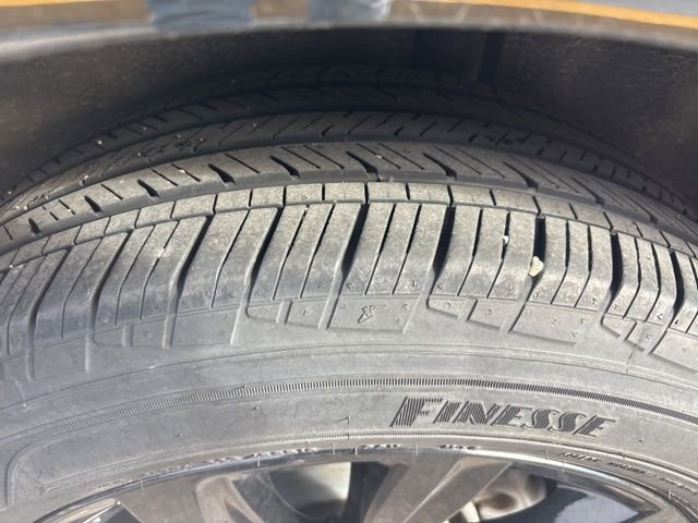 Used 2024 Buick Envista Sport Touring w/ Convenience I Package image 12