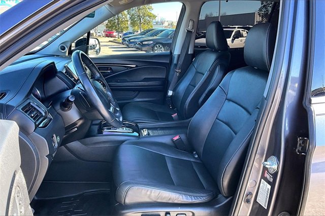 Used 2021 Honda Pilot Touring image 18