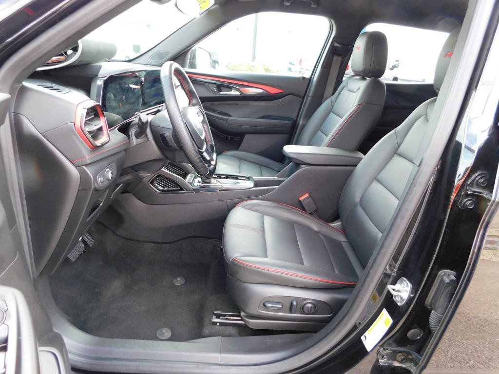 Used 2024 Chevrolet TrailBlazer RS AWD/4WD image 13