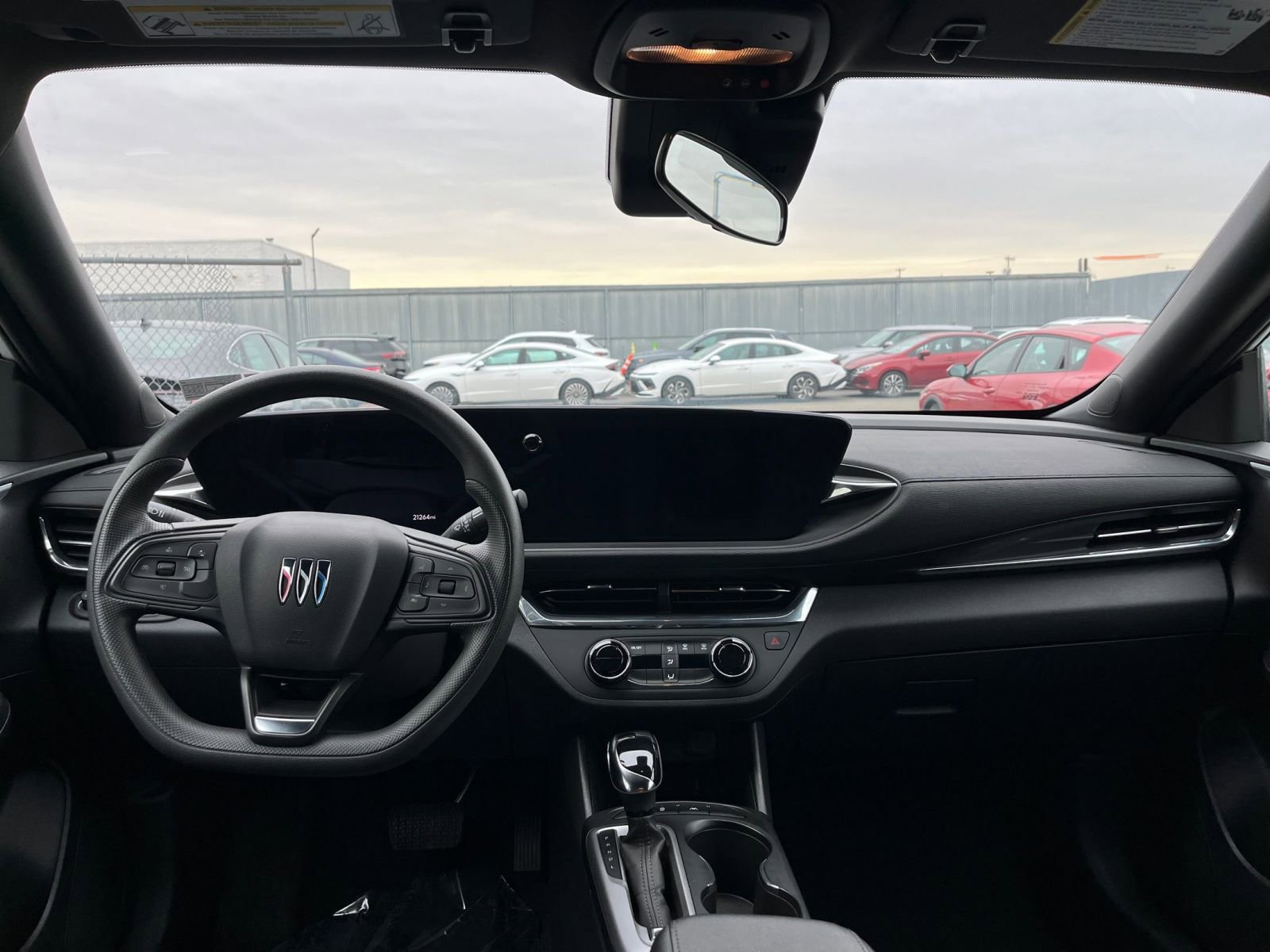 Used 2025 Buick Envista Preferred image 33