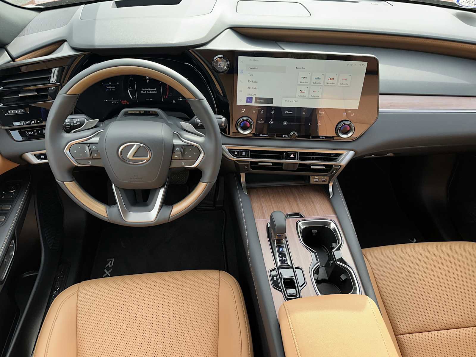 Used 2025 Lexus RX 350 Premium Plus w/ Convenience Package image 11