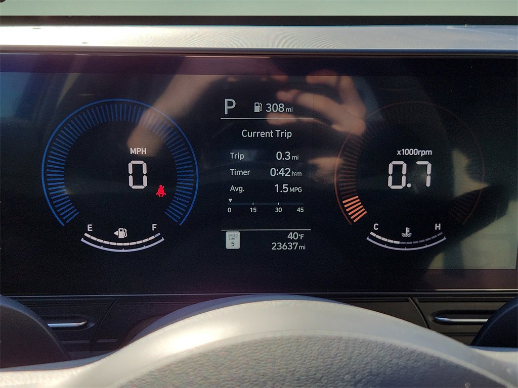 Used 2025 Hyundai Kona SEL image 17