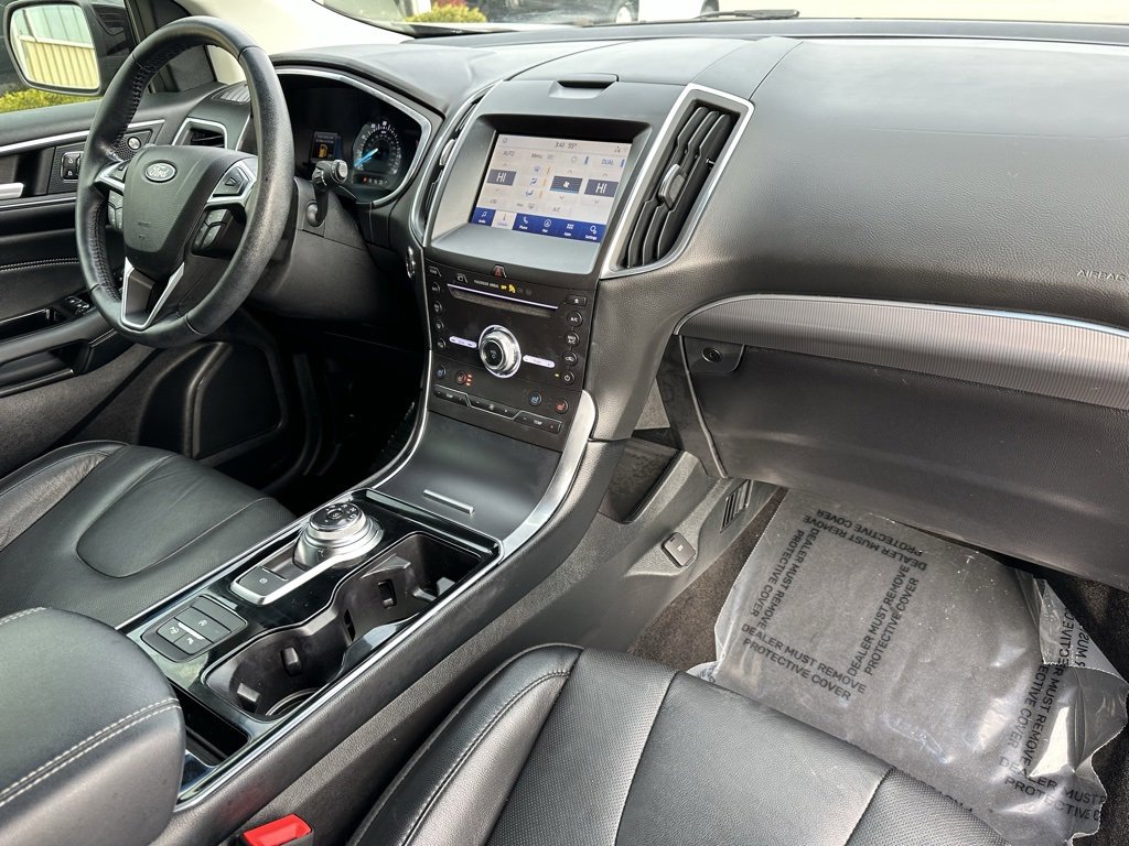 Used 2019 Ford Edge Titanium w/ Equipment Group 301A image 19