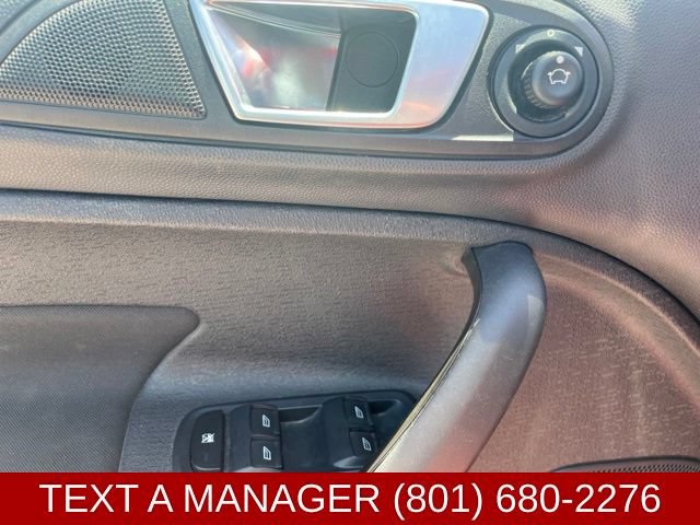 Used 2015 Ford Fiesta SE FWD image 12