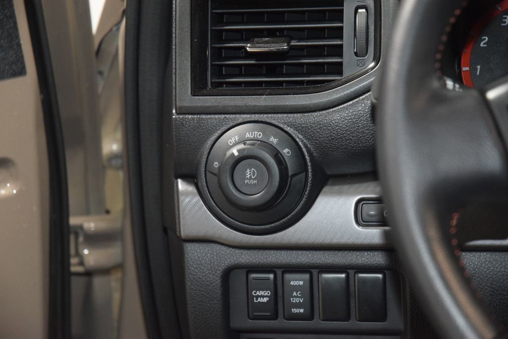 Used 2024 Nissan Titan PRO-4X w/ Pro-4x Convenience Package image 35